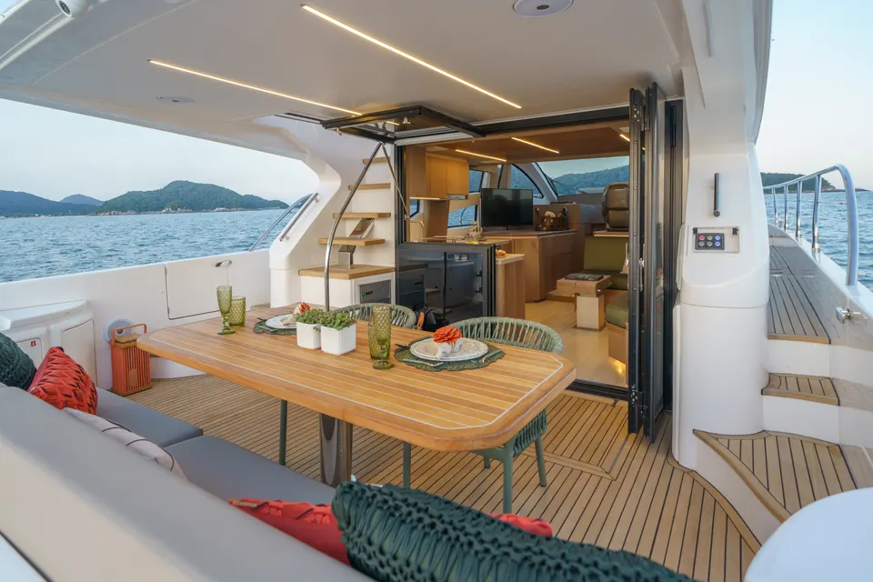 Intermarine 56 — foto 19 de 40