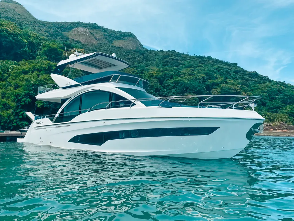 Intermarine 580HDF — foto 1 de 12