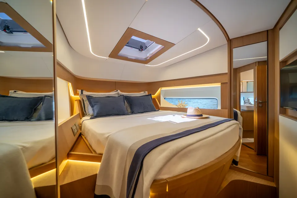 Intermarine 60 — foto 33 de 55