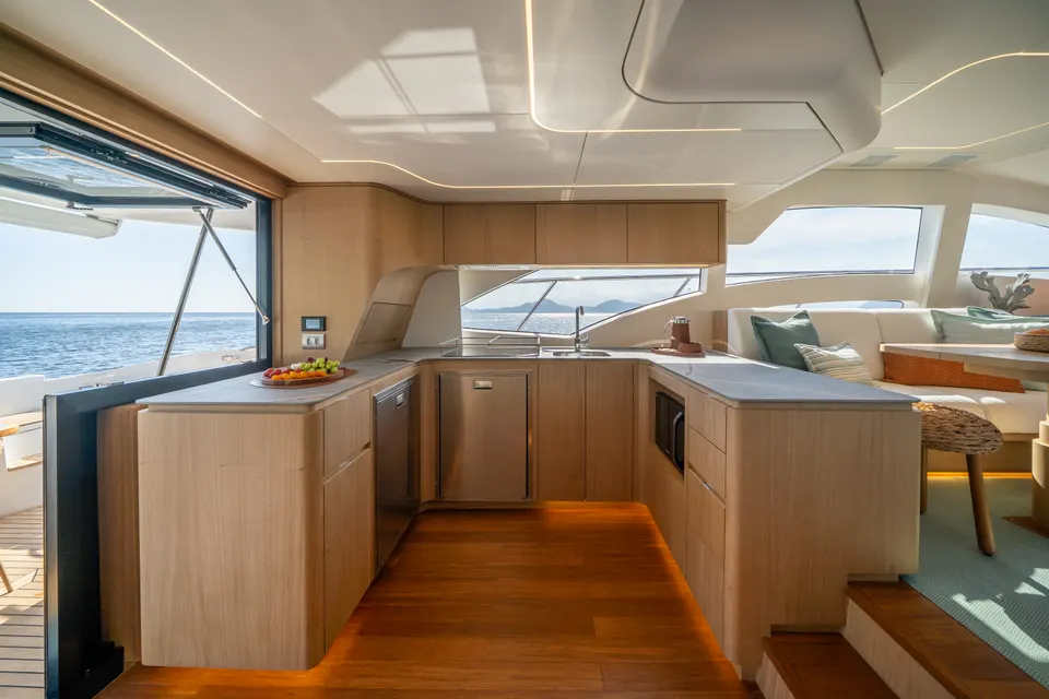 Intermarine 60 — foto 38 de 55