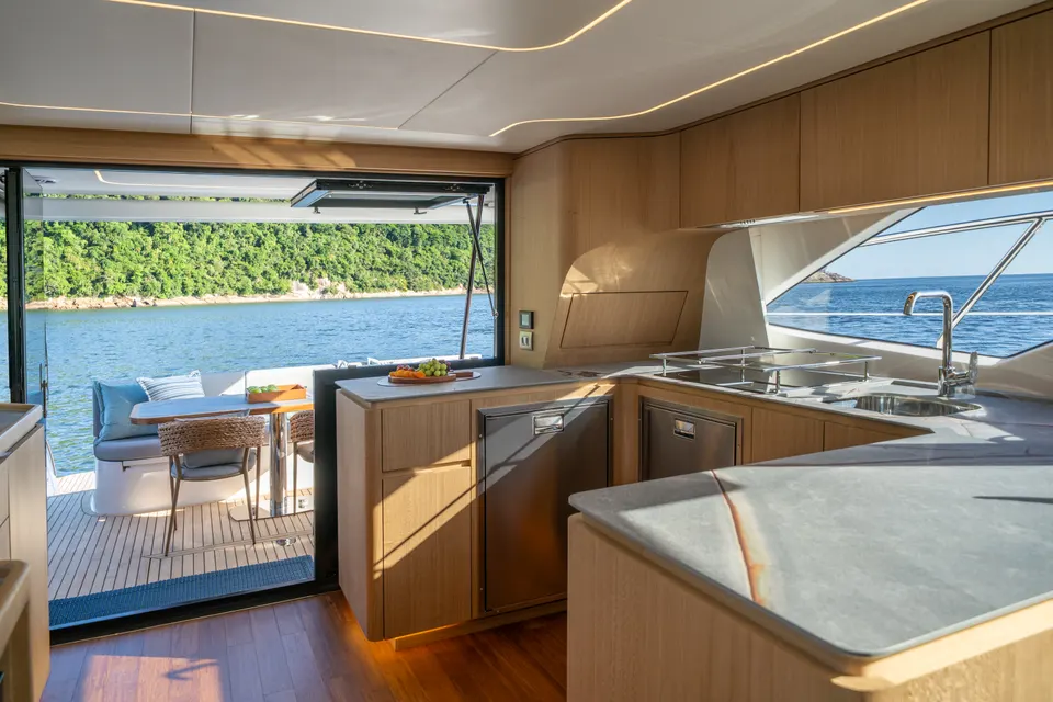 Intermarine 60 — foto 49 de 55