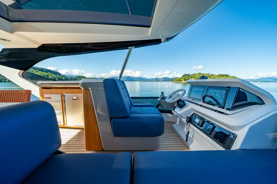 Intermarine 640HDF — foto 24 de 37