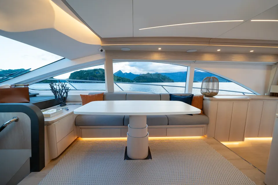Intermarine 640HDF — foto 33 de 37