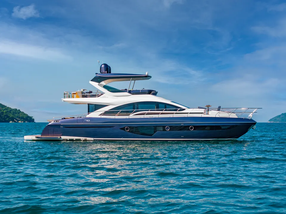 Intermarine 70 — foto 1 de 31