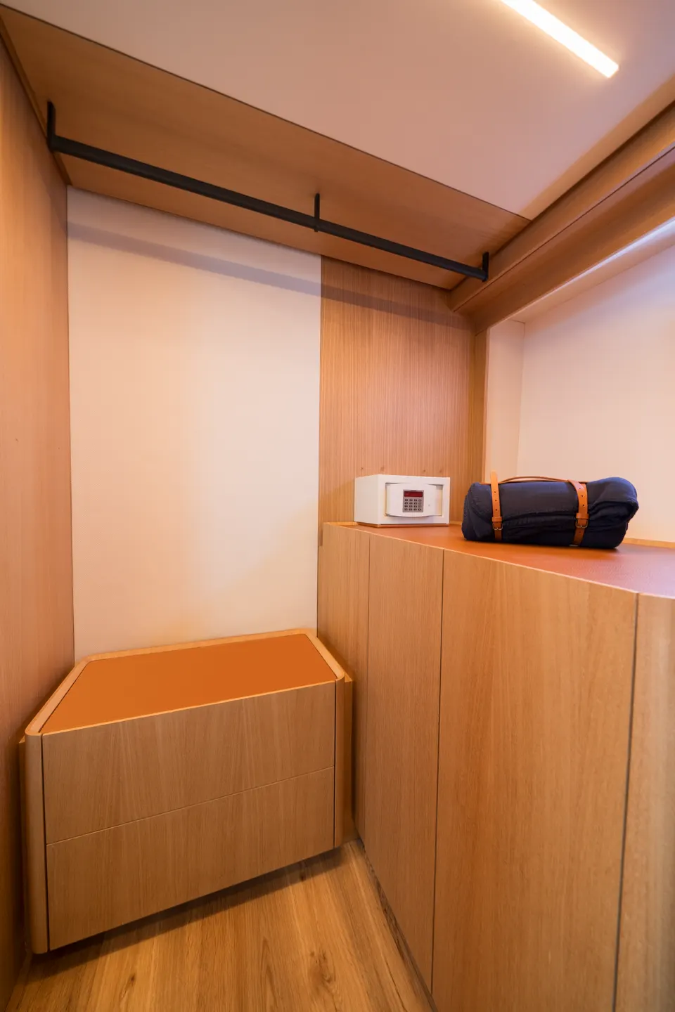 Intermarine 70 — foto 24 de 31