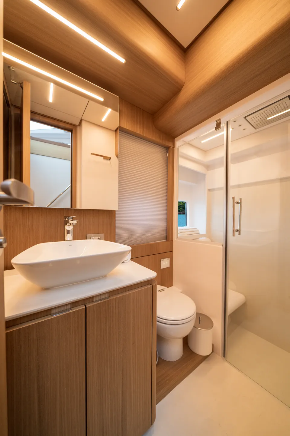 Intermarine 70 — foto 29 de 31