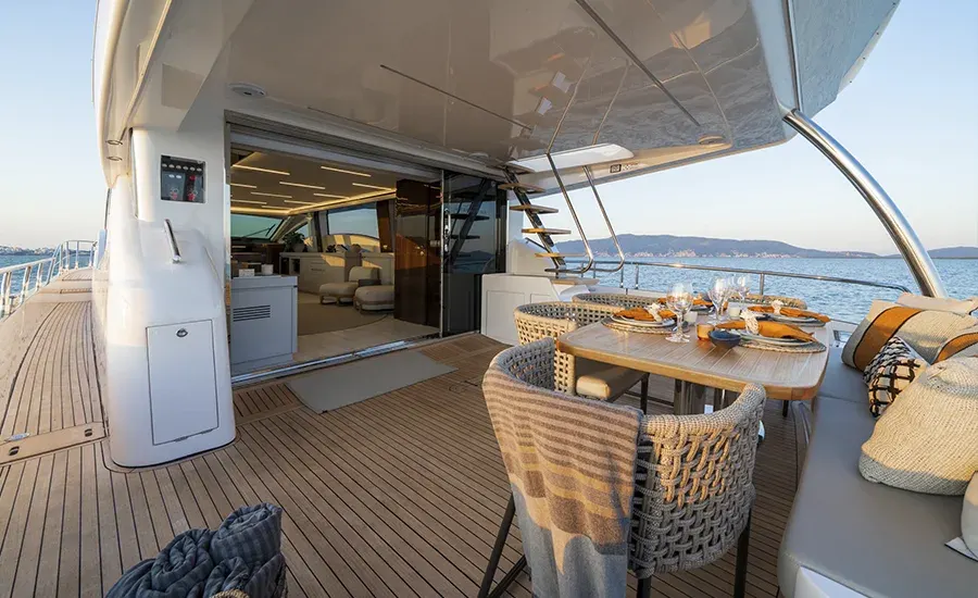 Intermarine 80 — foto 12 de 13